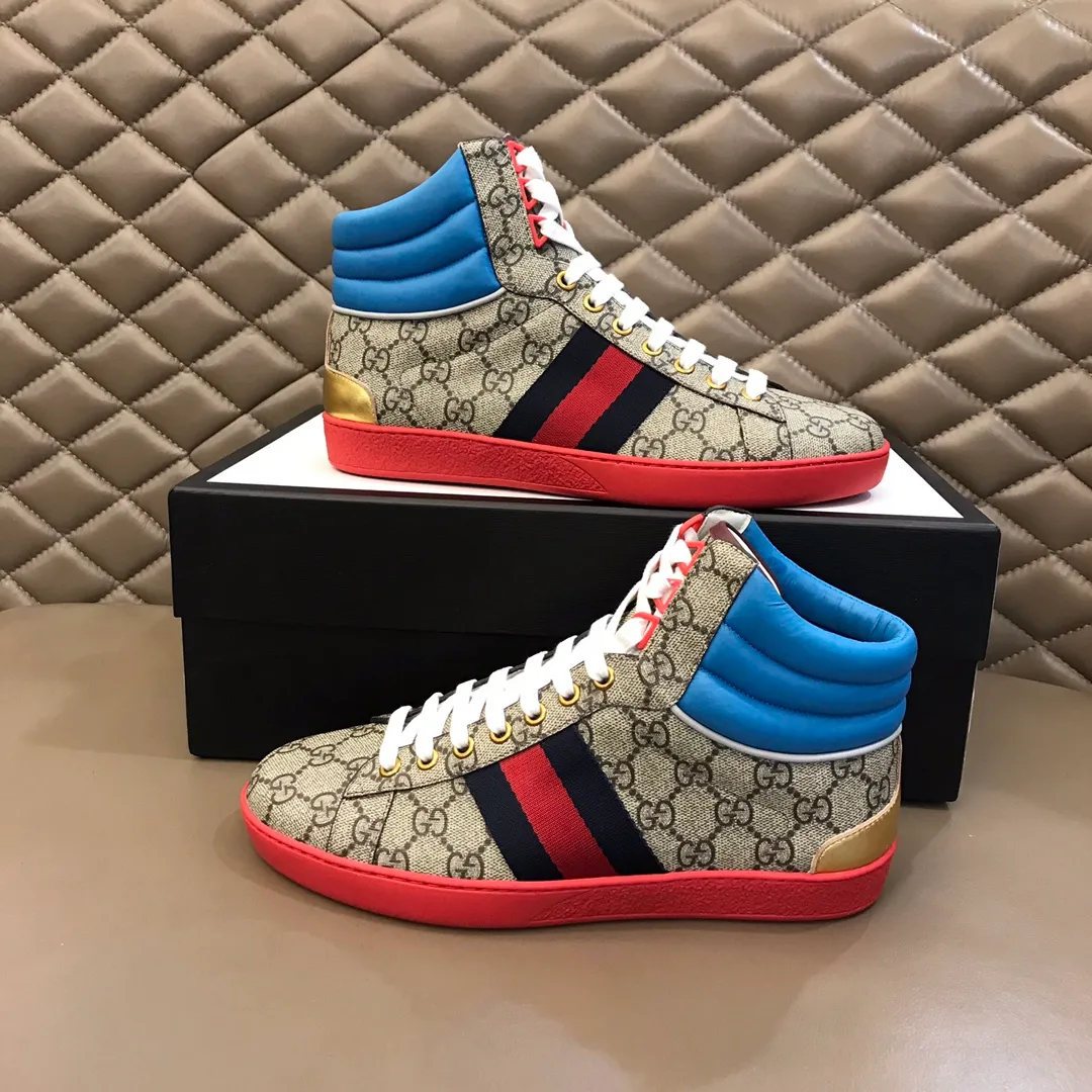 p420 "GUCC*" high-top boots for couples launched on the official website of the same style. Counter quality [strong][strong] Selected Gucci imported waterproof rubber. Gucci's symbolic original webbing. Trendy and versatile style. "Double G" logo styling midsole. PU brand logo feet. Fine workmanship. Upper material. Men's size 38-44, women's size 35-39.